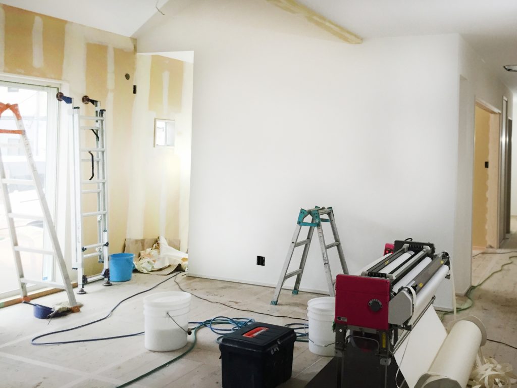 内装工事　壁紙貼り替え